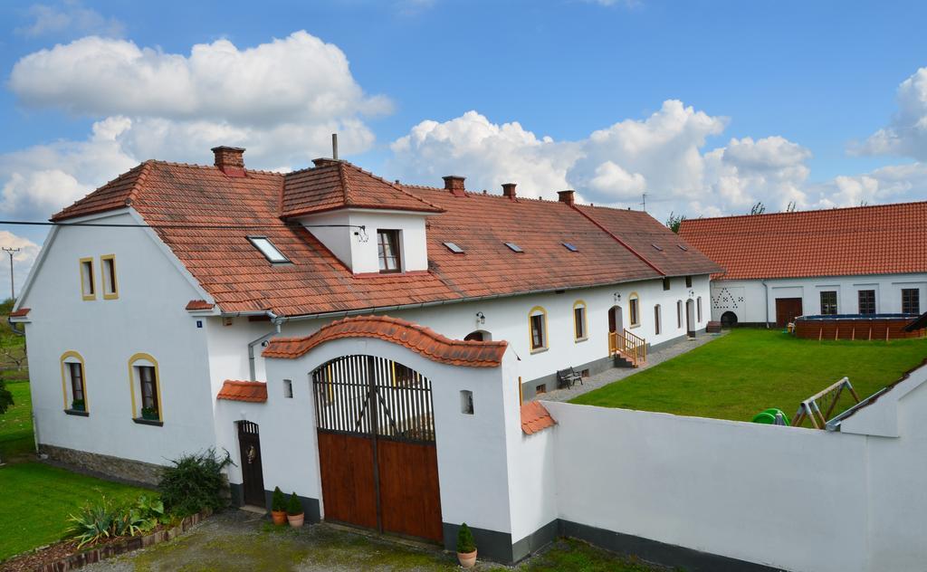 Blazkuv Statek Apartment Malsice Luaran gambar