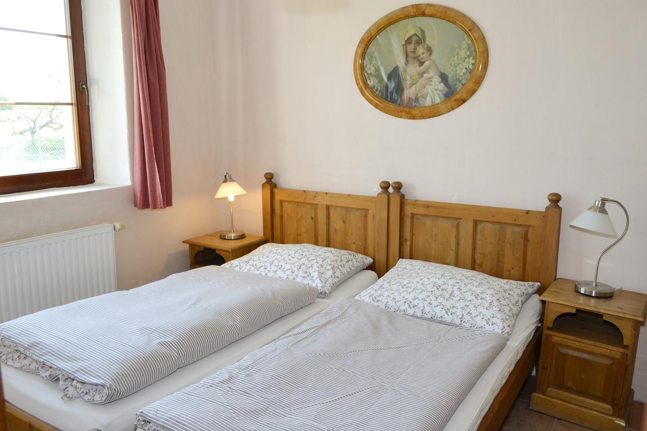 Blazkuv Statek Apartment Malsice Luaran gambar