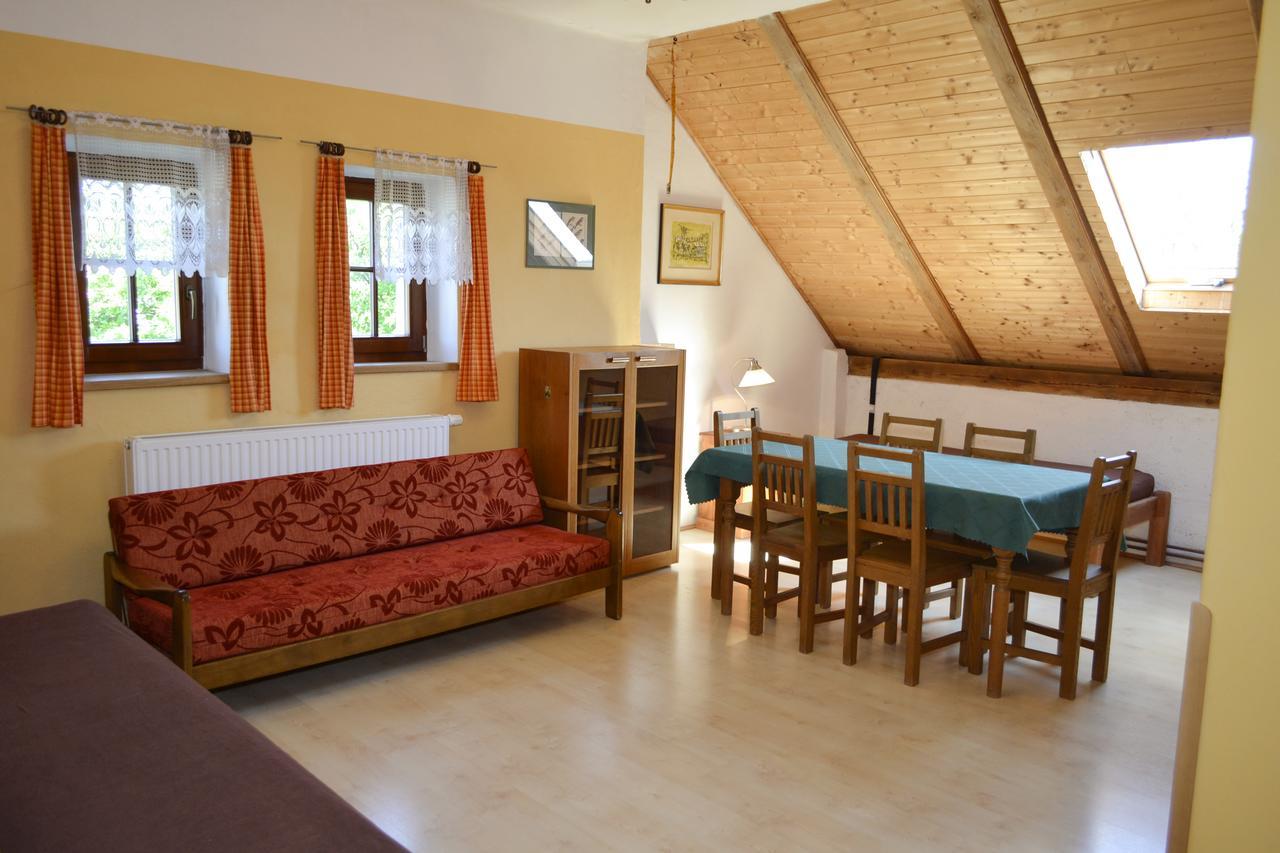 Blazkuv Statek Apartment Malsice Luaran gambar