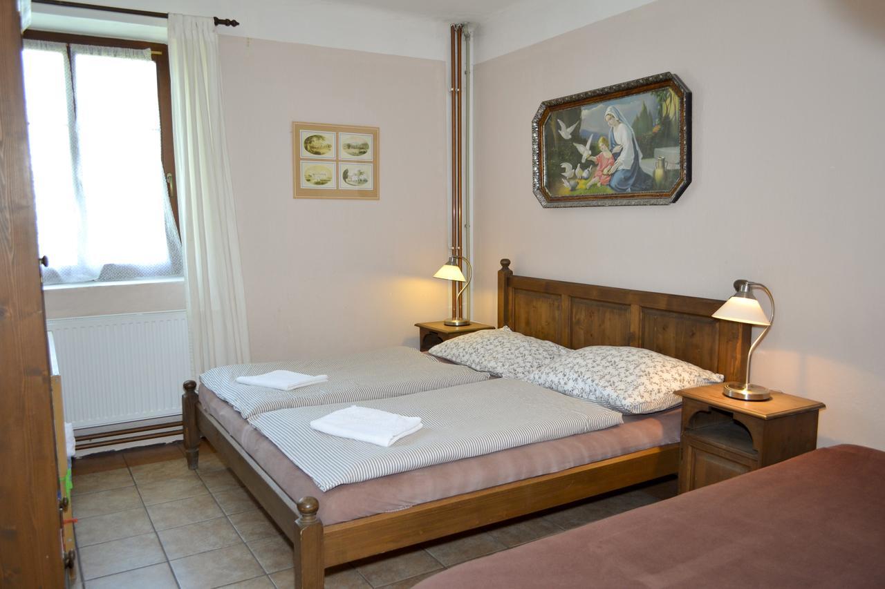 Blazkuv Statek Apartment Malsice Luaran gambar